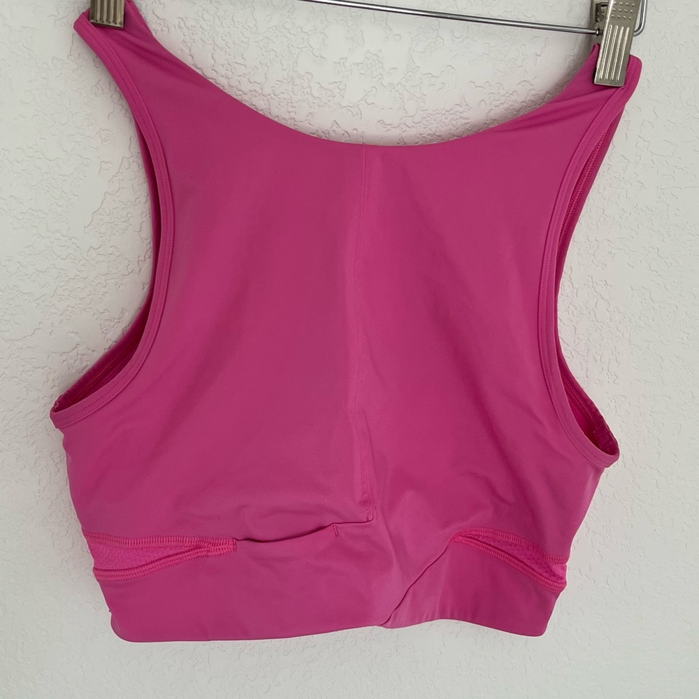 Lululemon Sports bra size 6